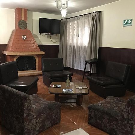 Hotel Majestic Quito Bagian luar foto