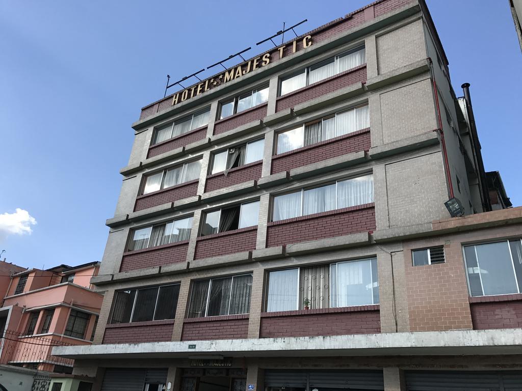 Hotel Majestic Quito Bagian luar foto