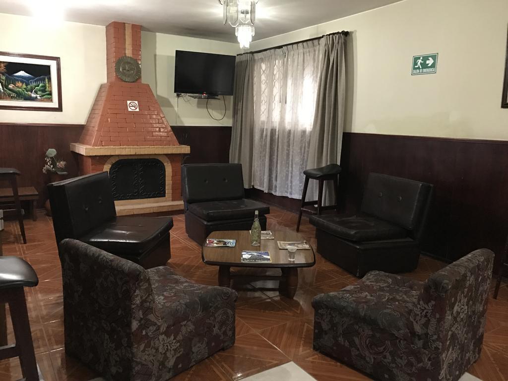 Hotel Majestic Quito Bagian luar foto