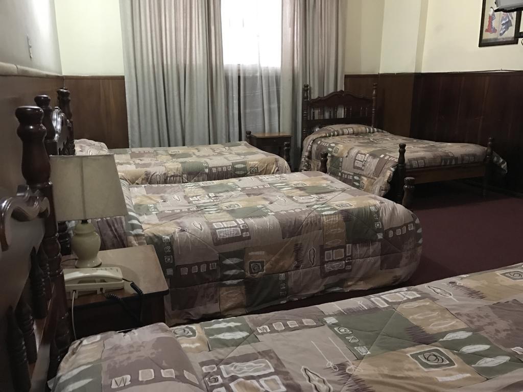 Hotel Majestic Quito Bagian luar foto