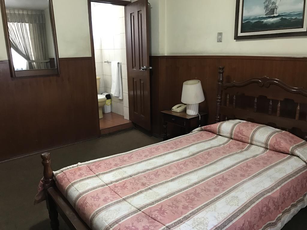 Hotel Majestic Quito Bagian luar foto