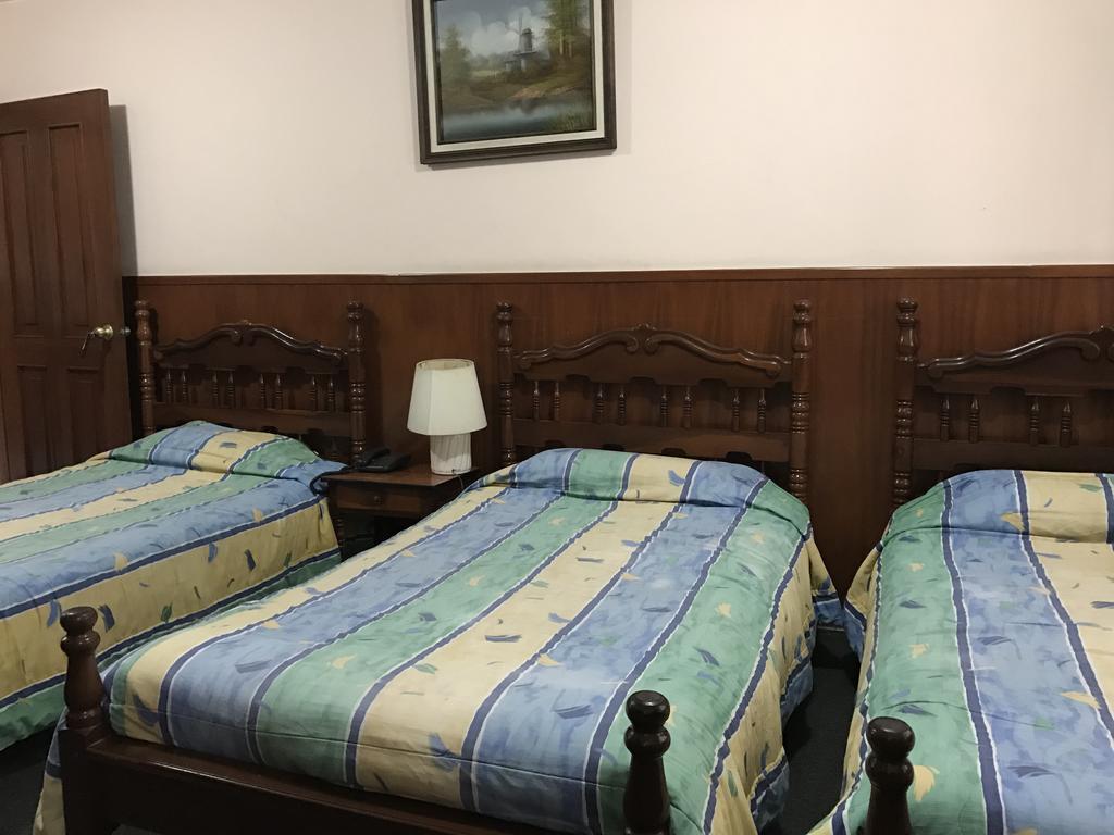 Hotel Majestic Quito Bagian luar foto